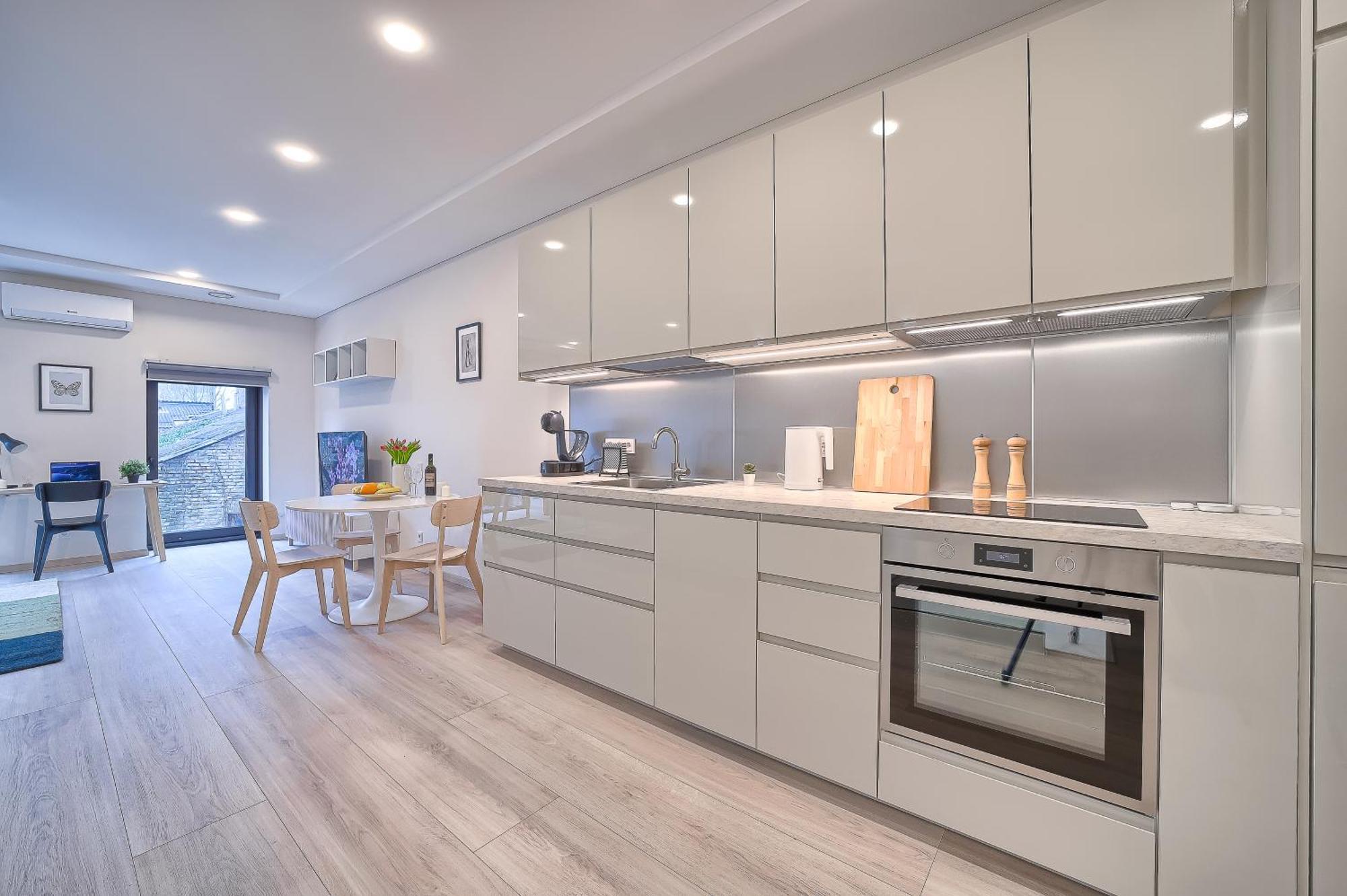Business-Class Apartments 2 X Free Parking X Self Check In 24X7 Вильнюс Экстерьер фото