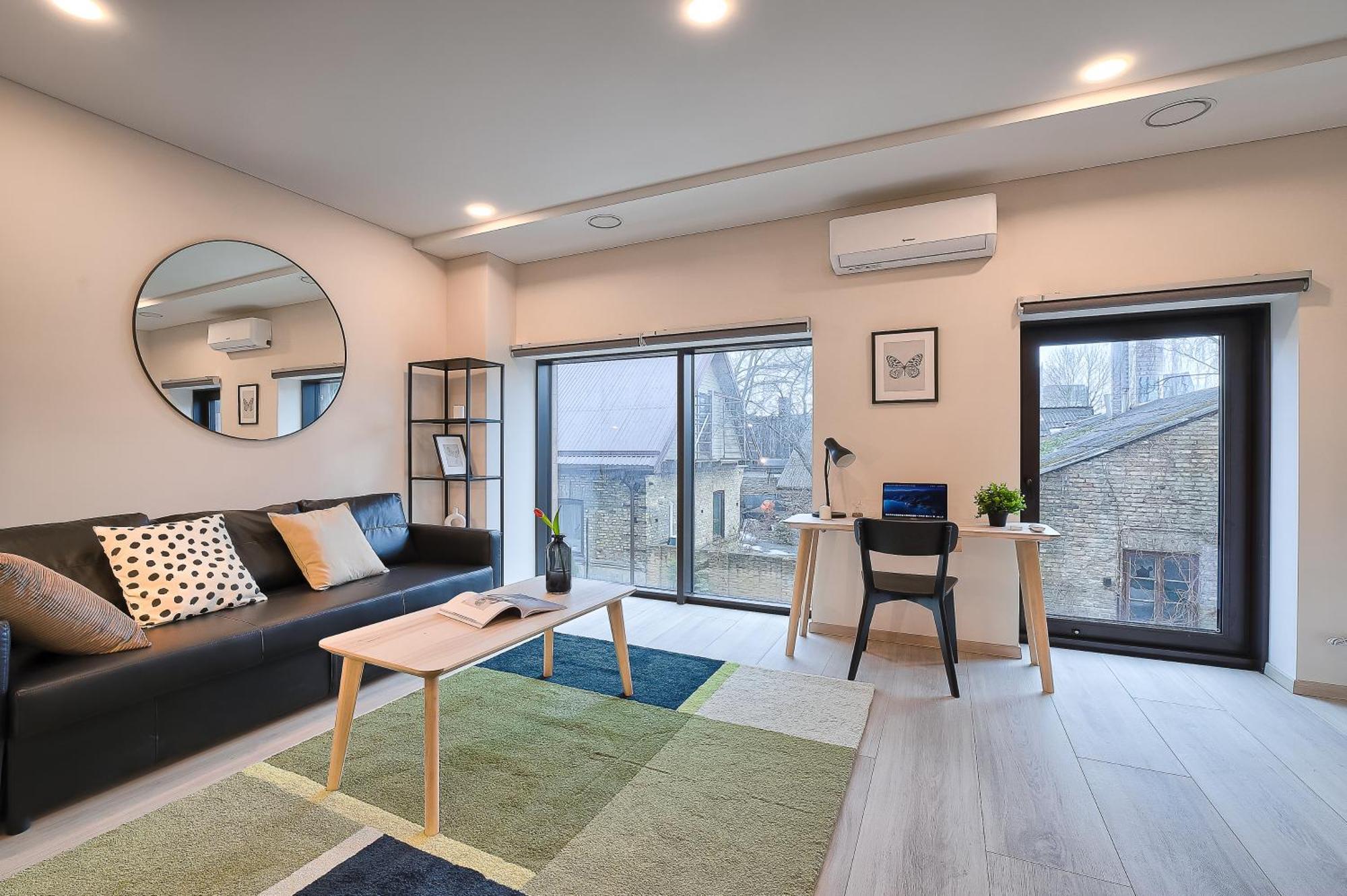 Business-Class Apartments 2 X Free Parking X Self Check In 24X7 Вильнюс Экстерьер фото