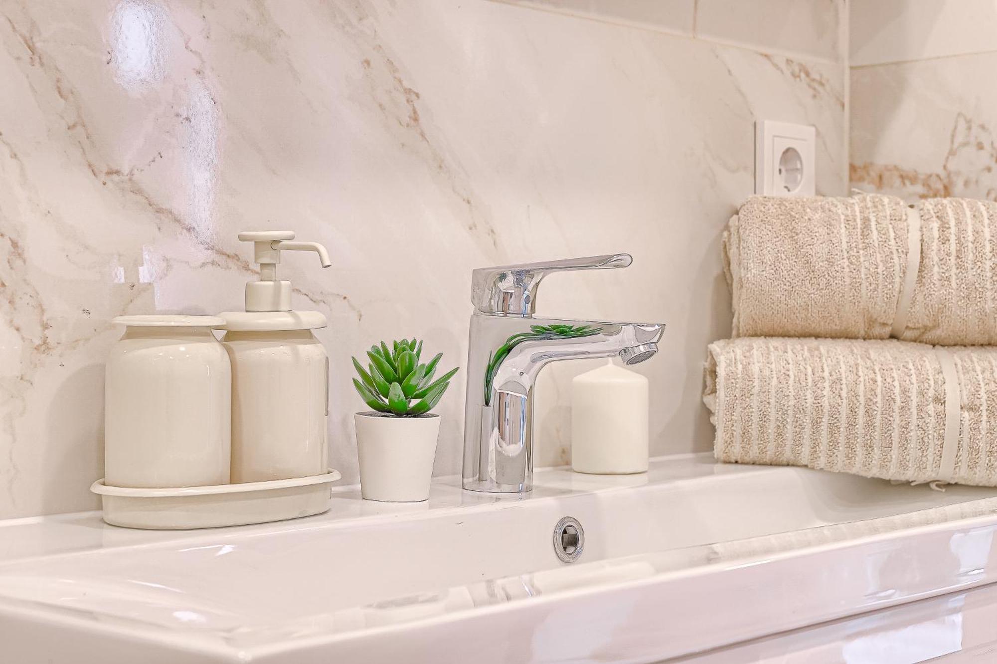 Business-Class Apartments 2 X Free Parking X Self Check In 24X7 Вильнюс Экстерьер фото